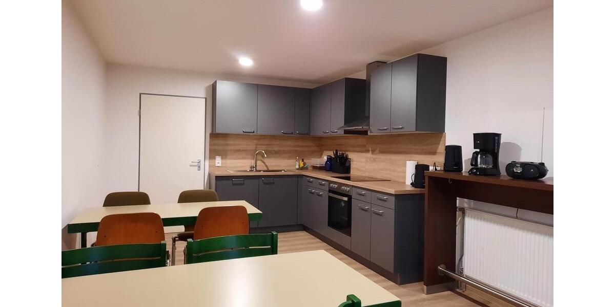 Wohnen auf Zeit Wertheim - 6 Zimmer, 250 m&sup2;, 23&euro; | Angebot:22956125