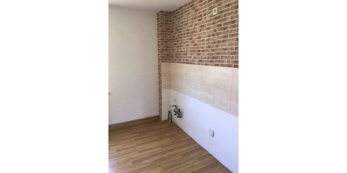 Etagenwohnung Teuchern Schortau - 2 Zimmer, 50 m&sup2;, 295&euro; | Angebot:26805170