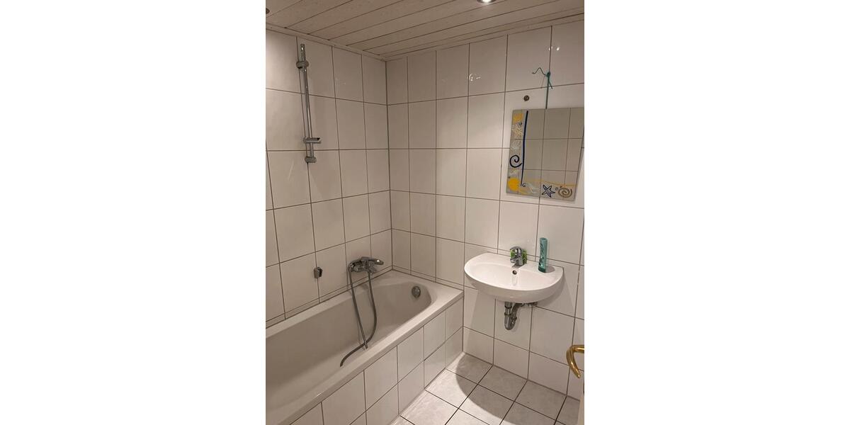 Etagenwohnung Nußloch - 4 Zimmer, 90 m&sup2;, 1.600&euro; | Angebot:26022103