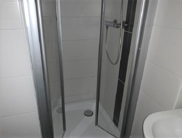 Bezugsfertige SingleWohnung mit saniertem Bad!