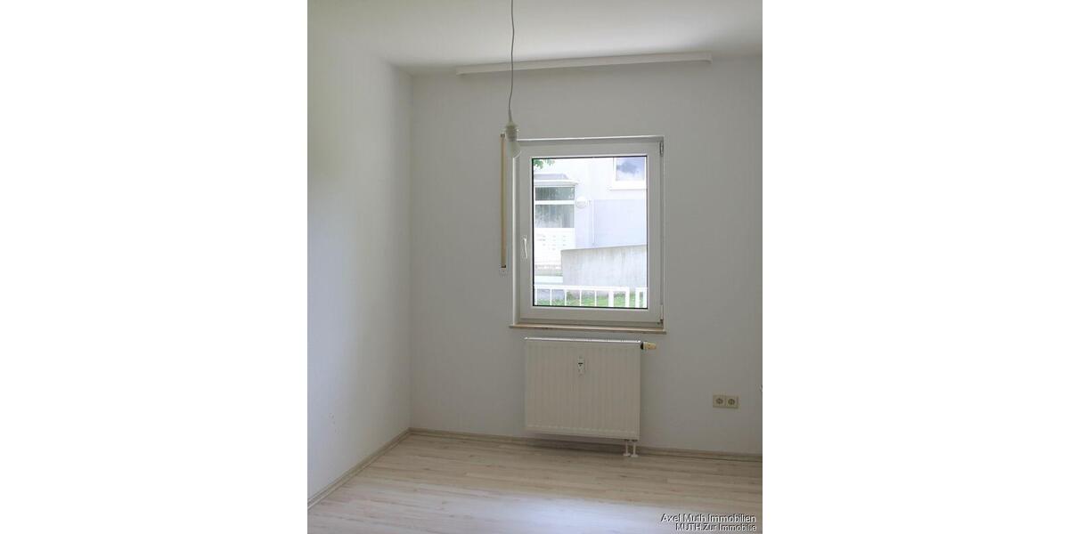Erdgeschoßwohnung Sulzfeld - 3 Zimmer, 71 m&sup2;, 800&euro; | Angebot:26563494