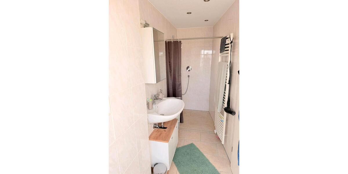 Dachgeschoßwohnung Sinzig - 2 Zimmer, 75 m&sup2;, 700&euro; | Angebot:26521258