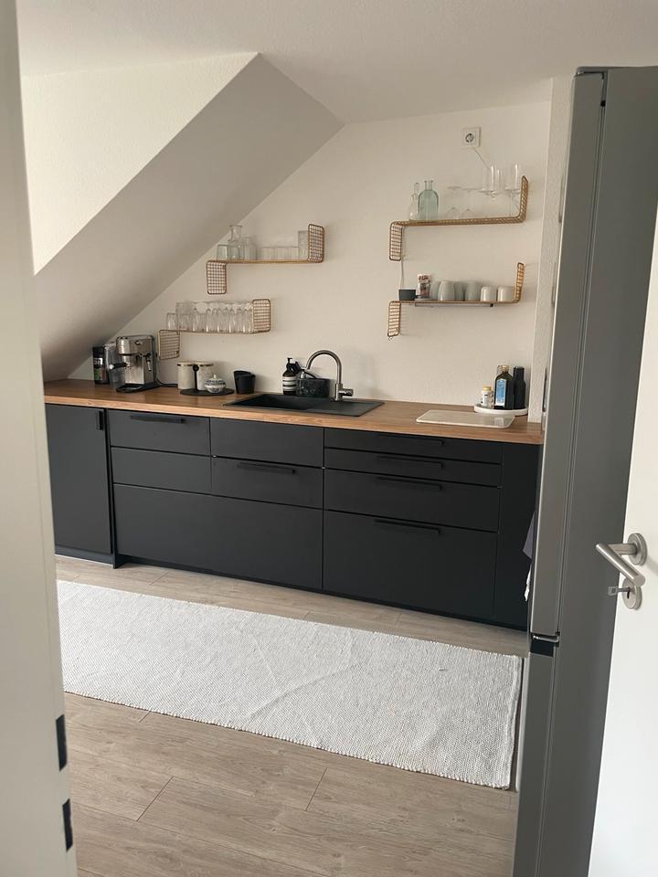 Möblierte Wohnung zur Untermiete über den Dächern der Südstadt