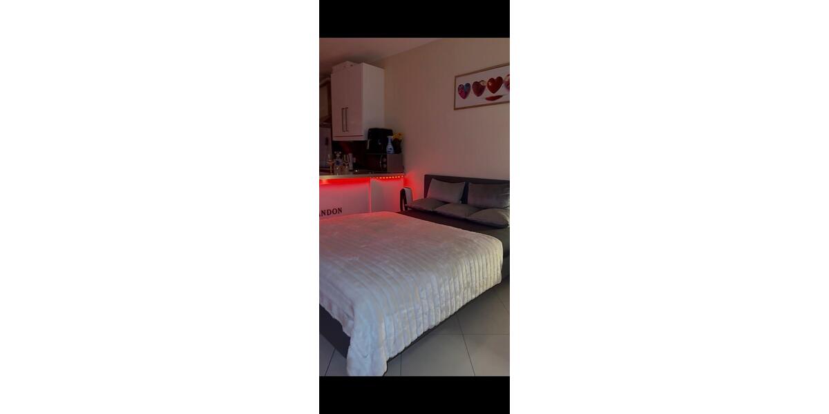 Wohnen auf Zeit Düsseldorf Pempelfort - 1 Zimmer, 30 m&sup2;, 90&euro; | Angebot:25982207