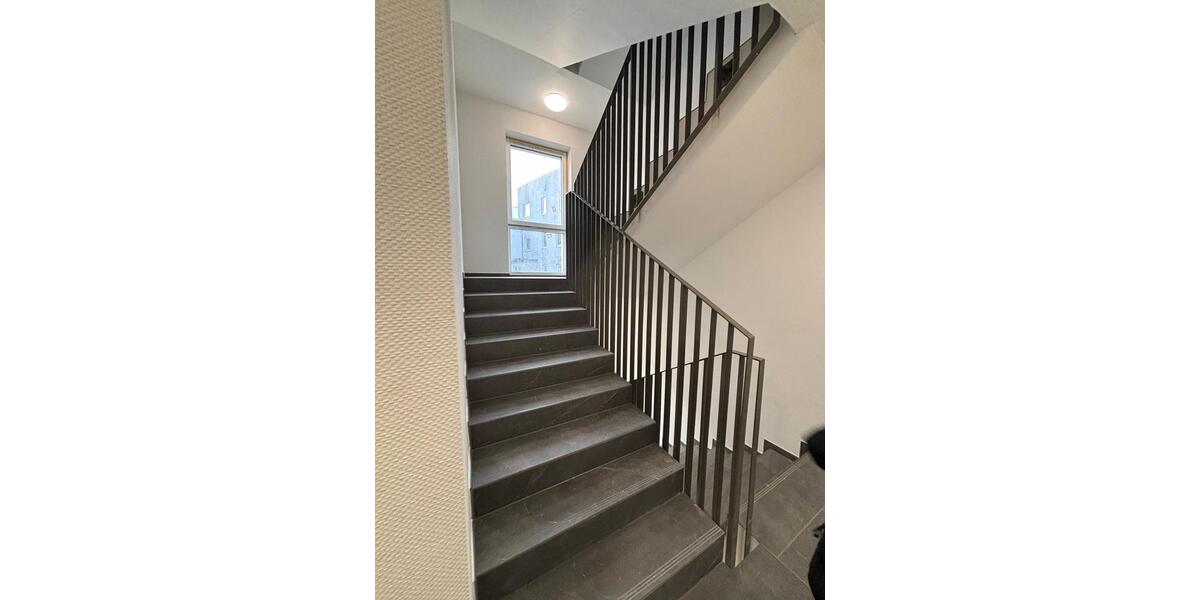 Etagenwohnung Hannover - 2 Zimmer, 71 m&sup2;, 1.413&euro; | Angebot:26455283