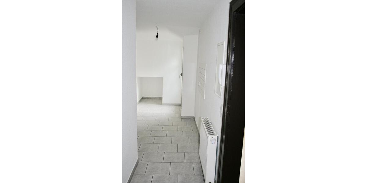 Dachgeschoßwohnung Gornsdorf - 3 Zimmer, 69 m&sup2;, 410&euro; | Angebot:20774563