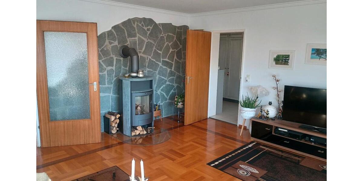 Etagenwohnung Rottenburg am Neckar - 2.5 Zimmer, 100 m&sup2;, 1.000&euro; | Angebot:25251538