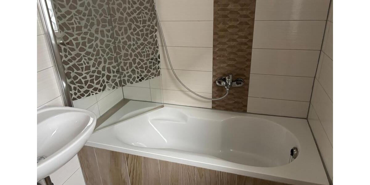 Erdgeschoßwohnung Halle (Saale) Frohe Zukunft - 2 Zimmer, 69 m&sup2;, 525&euro; | Angebot:26675301