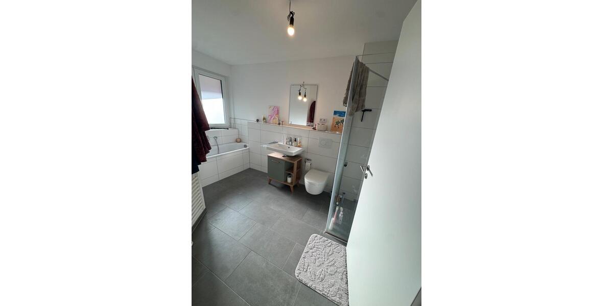 Etagenwohnung Schorndorf - 4 Zimmer, 106 m&sup2;, 1.900&euro; | Angebot:26038198