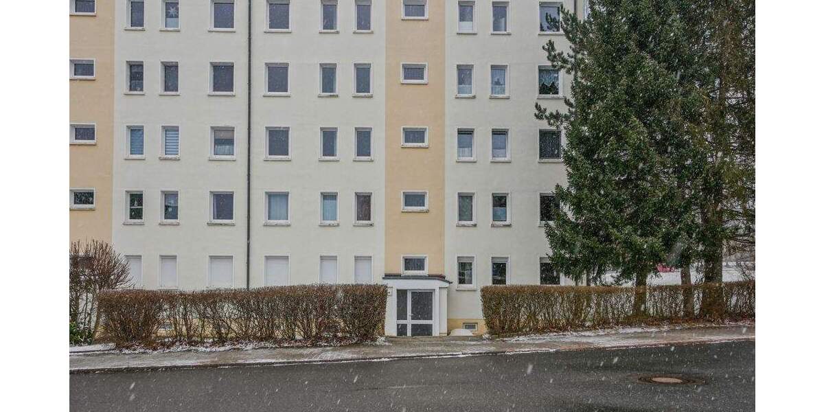 Etagenwohnung Neustadt in Sachsen Neustadt - 4 Zimmer, 74 m&sup2;, 448&euro; | Angebot:25768274