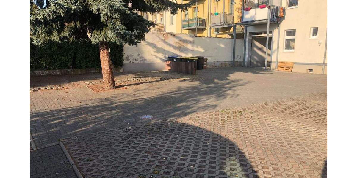 Zimmer Halle Damaschkestraße - 4 Zimmer, 86 m&sup2;, 695&euro; | Angebot:25984564