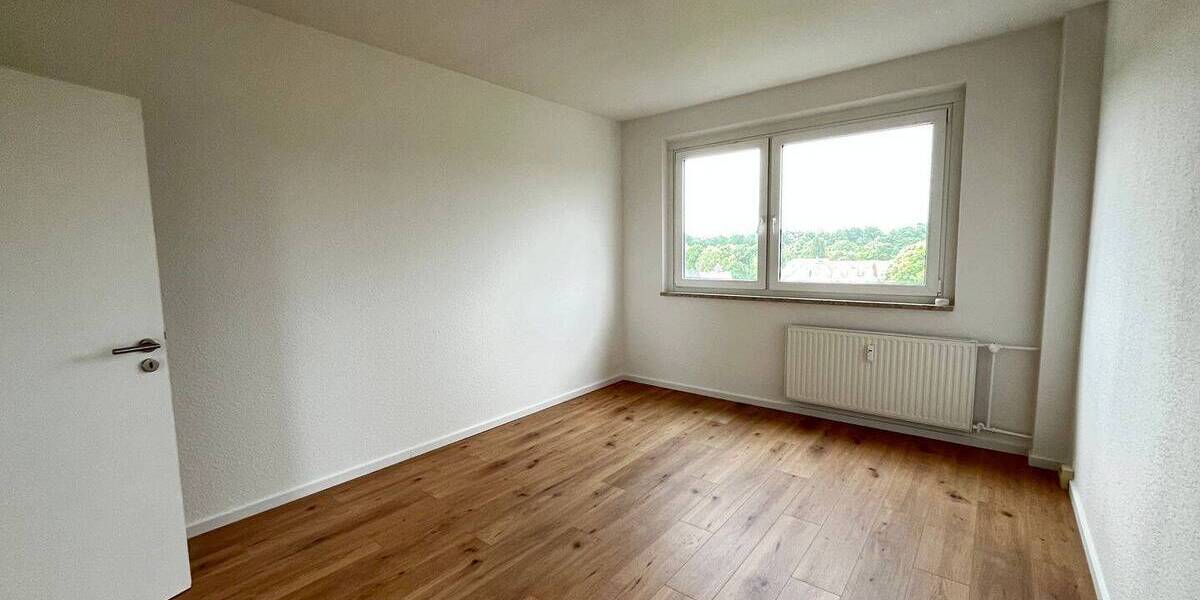 Etagenwohnung Zwickau Pölbitz - 3 Zimmer, 70 m&sup2;, 425&euro; | Angebot:26834770
