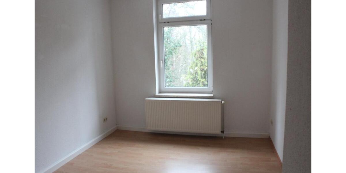 Etagenwohnung Köthen (Anhalt) - 3 Zimmer, 85 m&sup2;, 425&euro; | Angebot:23793125