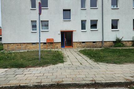 sanierte 3 Zimmerwohnung in der Nordstr. mit Einbauküche zimmer