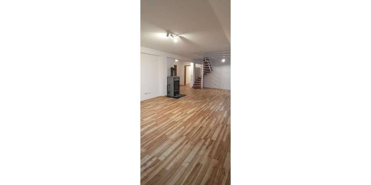 Etagenwohnung Weilheim in Oberbayern - 3.5 Zimmer, 118 m&sup2;, 1.400&euro; | Angebot:24790374