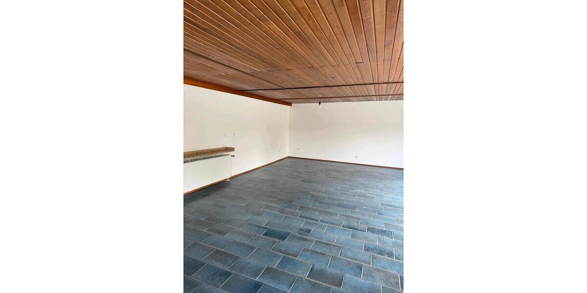 Maisonettenwohnung Wiesbaden Schierstein - 3.5 Zimmer, 136 m&sup2;, 1.500&euro; | Angebot:26639046
