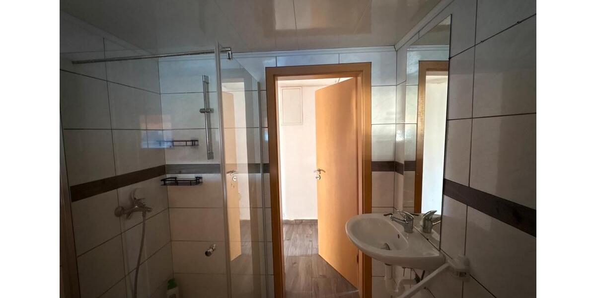 Dachgeschoßwohnung Eisenberg (Pfalz) - 3 Zimmer, 110 m&sup2;, 1.100&euro; | Angebot:25902441