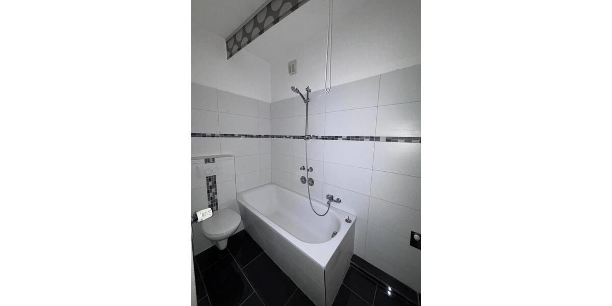 Moderne 2 Zimmerwohnung im 1. OG zu vermieten & PKW Stellplatz möglich 2 zimmer