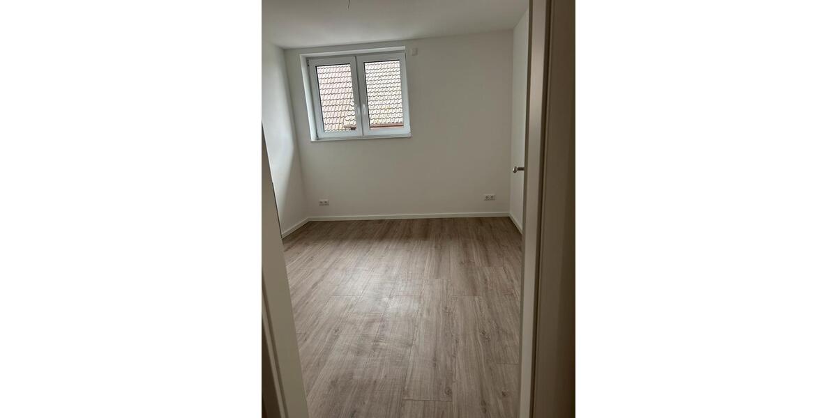 Wunderschöne Doppelhaushälfte mit Garten 5 zimmer