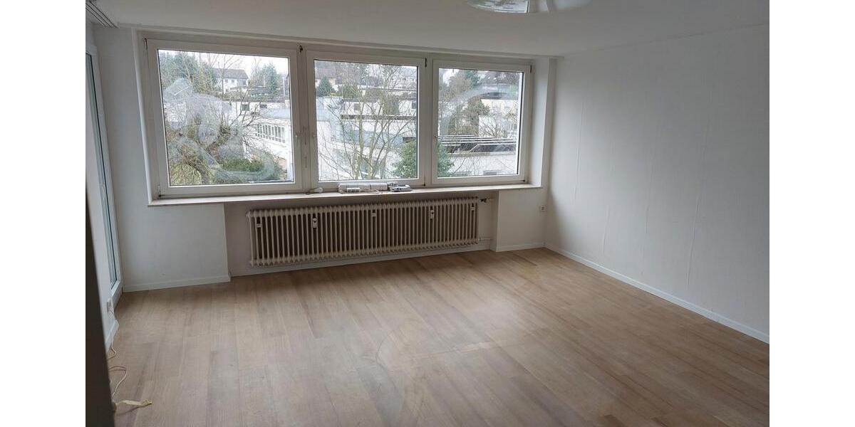 Etagenwohnung Backnang - 3 Zimmer, 76 m&sup2;, 1.100&euro; | Angebot:26262609