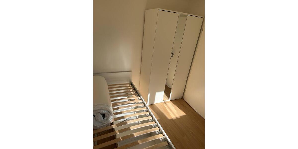 Wohnen auf Zeit München Moosach - 5 Zimmer, 7 m&sup2;, 700&euro; | Angebot:26701593
