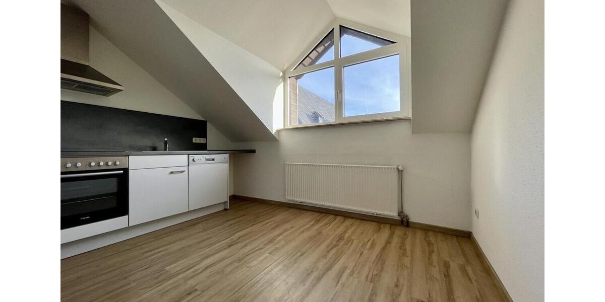Dachgeschoßwohnung Betzdorf - 2 Zimmer, 70 m&sup2;, 635&euro; | Angebot:25305816