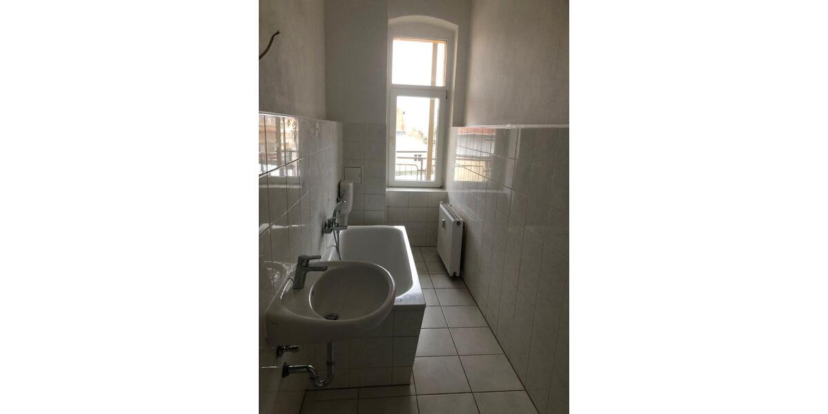 Etagenwohnung Weißenfels - 4 Zimmer, 109 m&sup2;, 600&euro; | Angebot:26407839