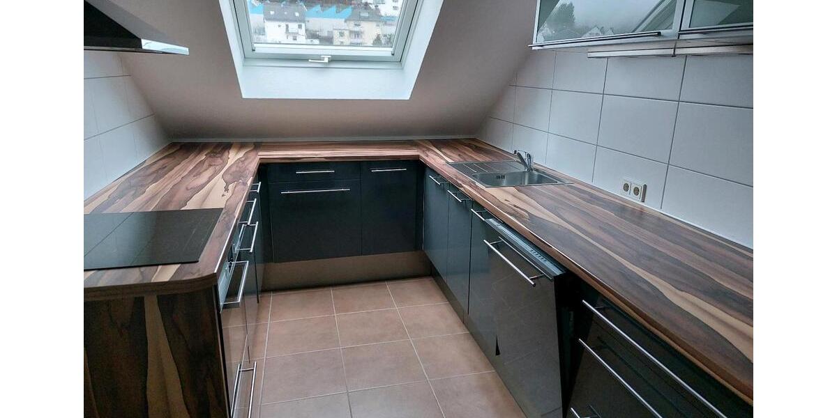 NIEDERREIFENBERG!,sehr helle,2 Zimmer Dachgeschosswohnung 2 zimmer