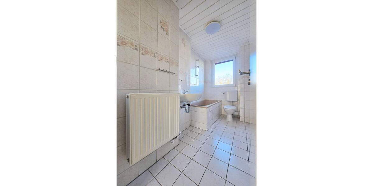 Etagenwohnung Köthen (Anhalt) Köthen - 4 Zimmer, 68 m&sup2;, 395&euro; | Angebot:25665492