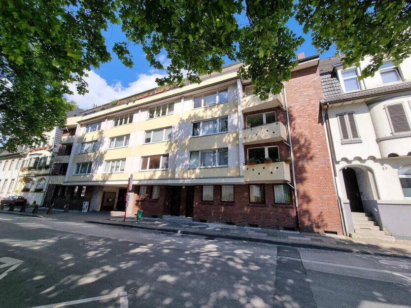 Großzügige 1,5 Zimmer mit Sonnenbalkon! 2 Min entfernt vom Opladener Bahnhof