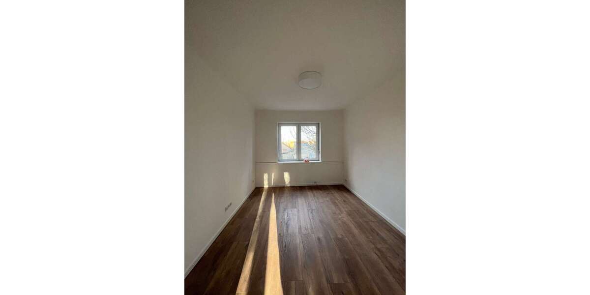 Moderne 4-Zimmer-Wohnung in Ensheim – saniert, hell und ab 01.08. verfügbar - Etagenwohnung Saarbrücken-Halberg Ensheim | Angebot:26986113