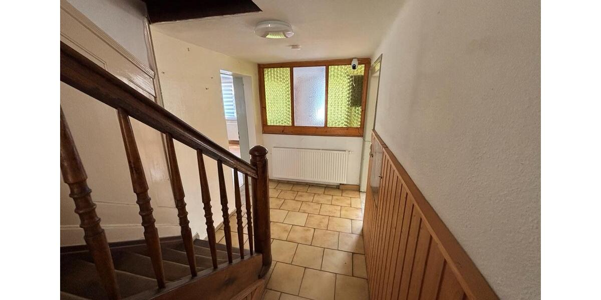 Einfamilienhaus Tuningen - 7.5 Zimmer, 200 m&sup2;, 750&euro; | Angebot:26051483