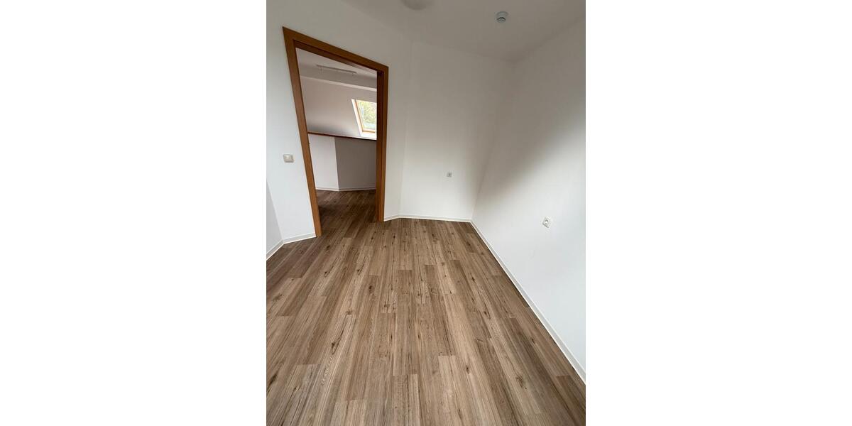 Dachgeschoßwohnung Greifenstein - 3 Zimmer, 60 m&sup2;, 550&euro; | Angebot:26523012