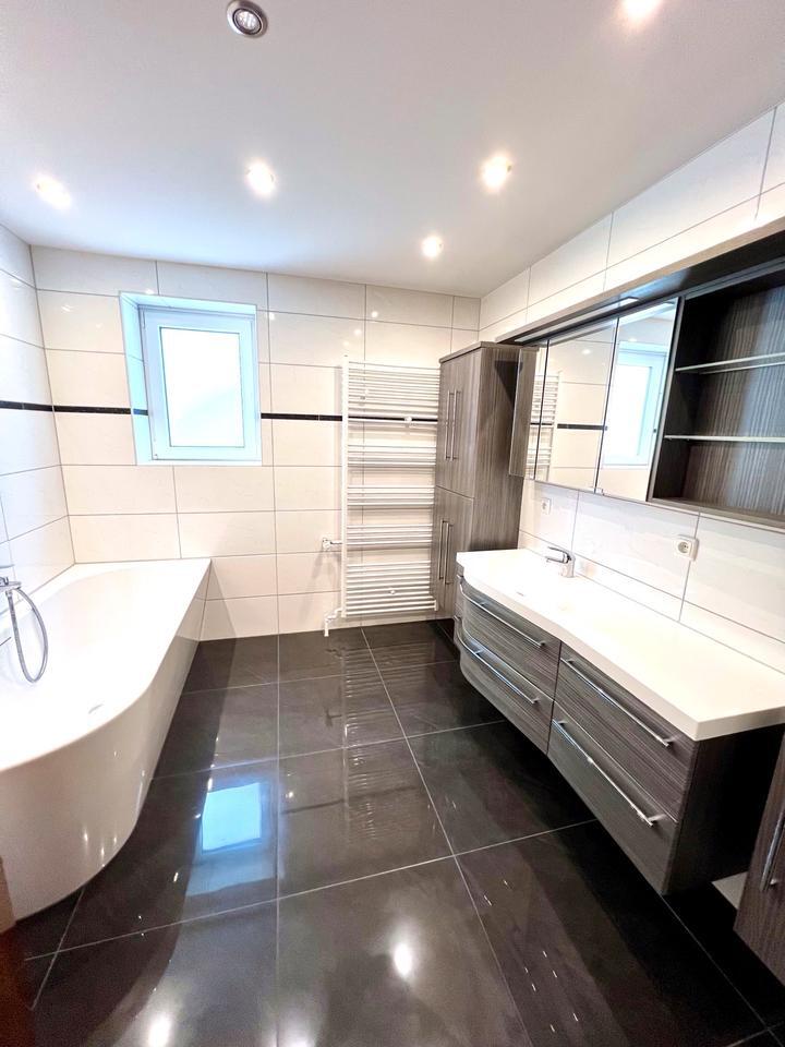 Traumhafte 90 m² 3-Zimmer-Wohnung mit Garten & Weitblick, 96132
