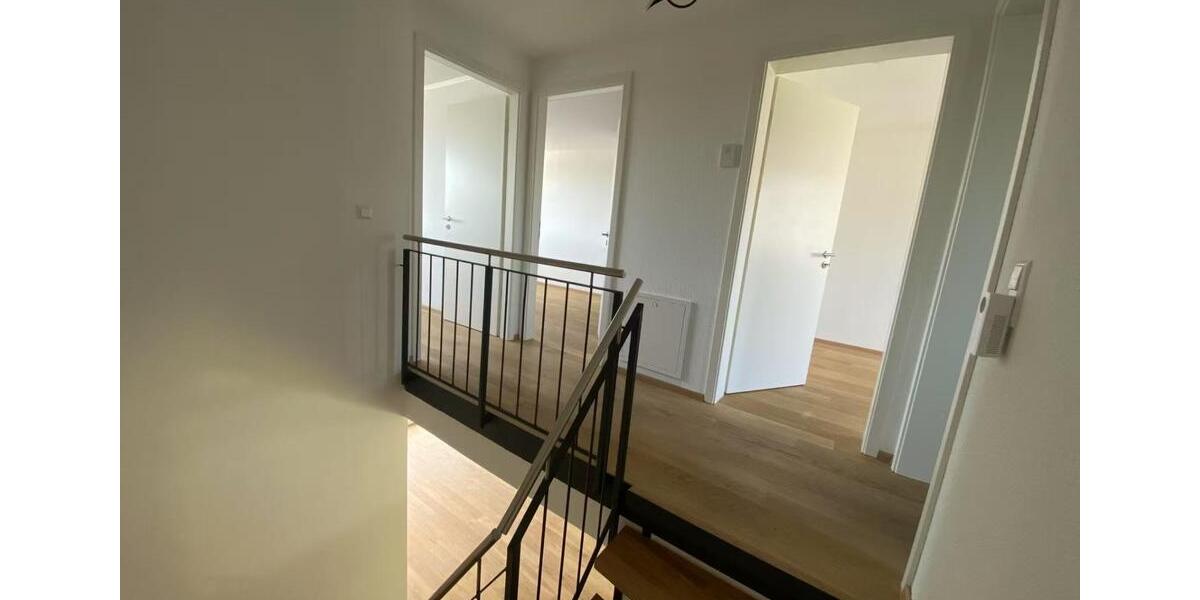 Gehobenes 4-Zi.-Reiheneckhaus mit EBK in Böblingen zur Vermietung 4 zimmer