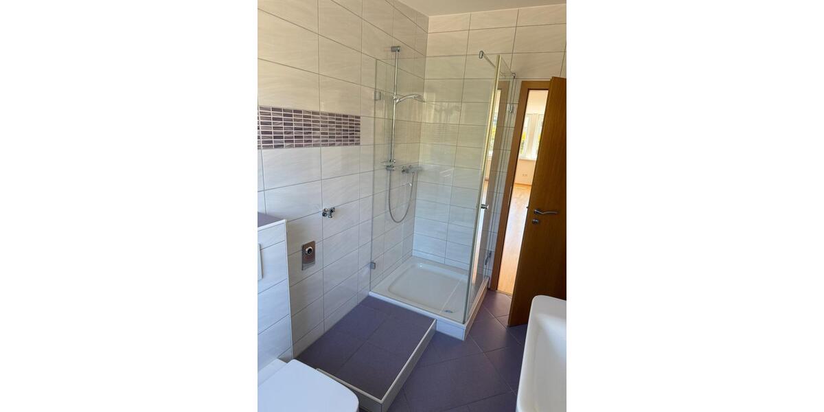 Dachgeschoßwohnung Knittlingen - 3 Zimmer, 96 m&sup2;, 850&euro; | Angebot:26073135