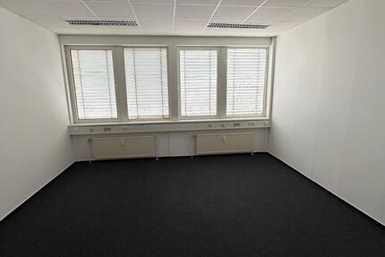 22m² Büro mit Parkplatz, Kantine, Glasfaser usw. zimmer