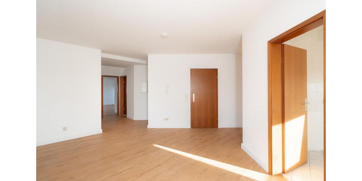 Dachgeschoßwohnung Pulsnitz - 4 Zimmer, 93 m&sup2;, 850&euro; | Angebot:23571123