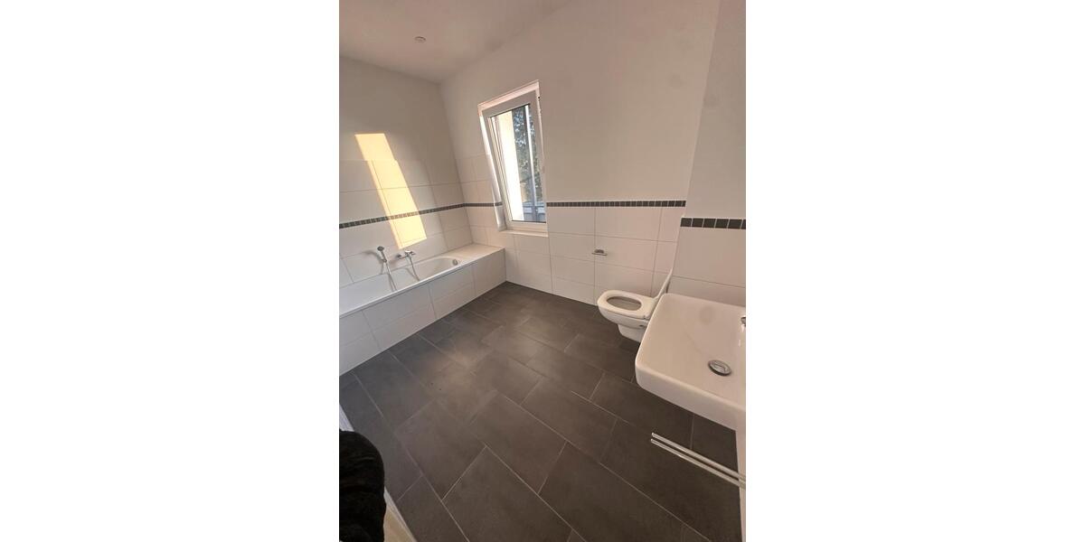 Etagenwohnung Lützen - 3 Zimmer, 74 m&sup2;, 1.008&euro; | Angebot:26524848
