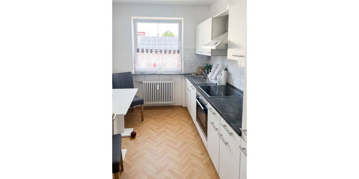 Etagenwohnung Eisenberg - 3 Zimmer, 73 m&sup2;, 700&euro; | Angebot:26015821