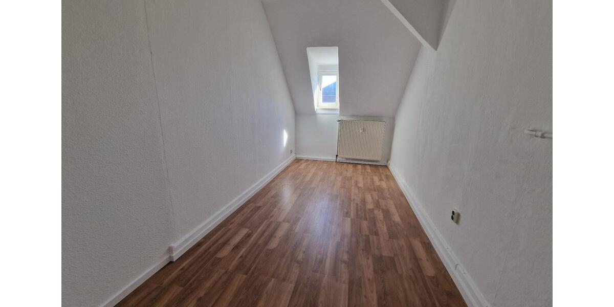 Dachgeschoßwohnung Bad Hersfeld - 5 Zimmer, 116 m&sup2;, 889&euro; | Angebot:25745440