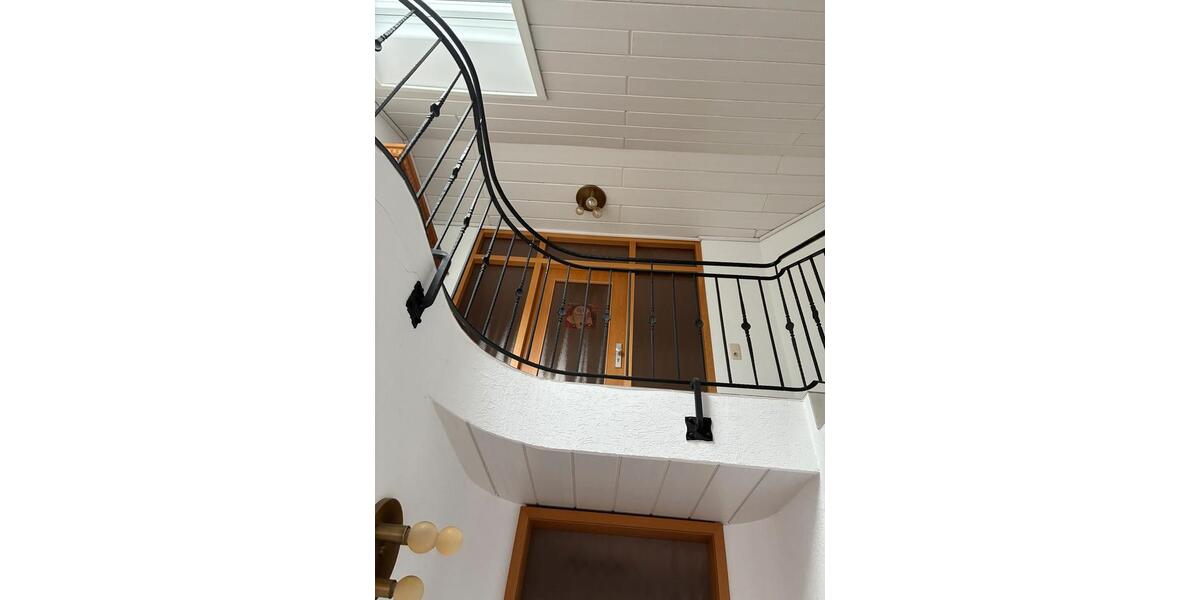 Dachgeschoßwohnung Freudenberg - 2 Zimmer, 92 m&sup2;, 1.030&euro; | Angebot:26032946