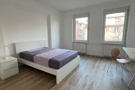 1 Zimmer 19qm in 3 er WG ab sofort