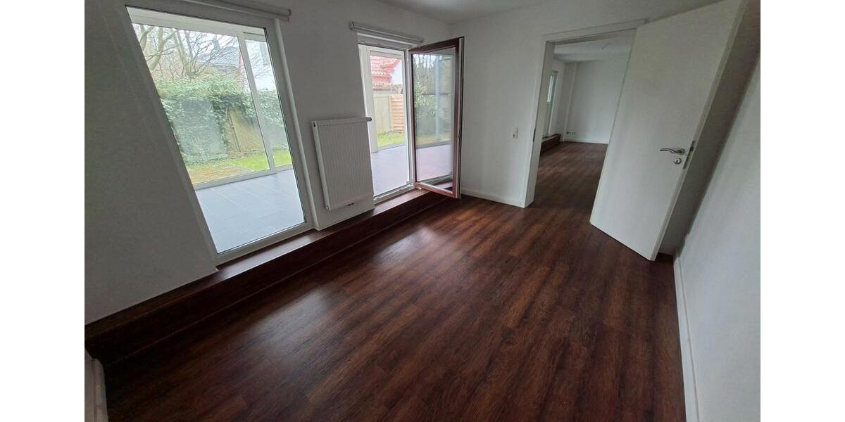 Erdgeschoßwohnung Tasdorf - 3 Zimmer, 89 m&sup2;, 750&euro; | Angebot:26249732