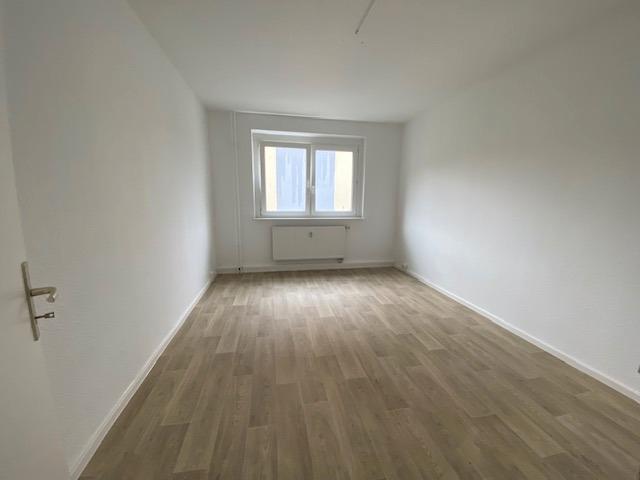 Erdgeschoßwohnung Borna - 3 Zimmer, 70 m&sup2;, 399&euro; | Angebot:25721645