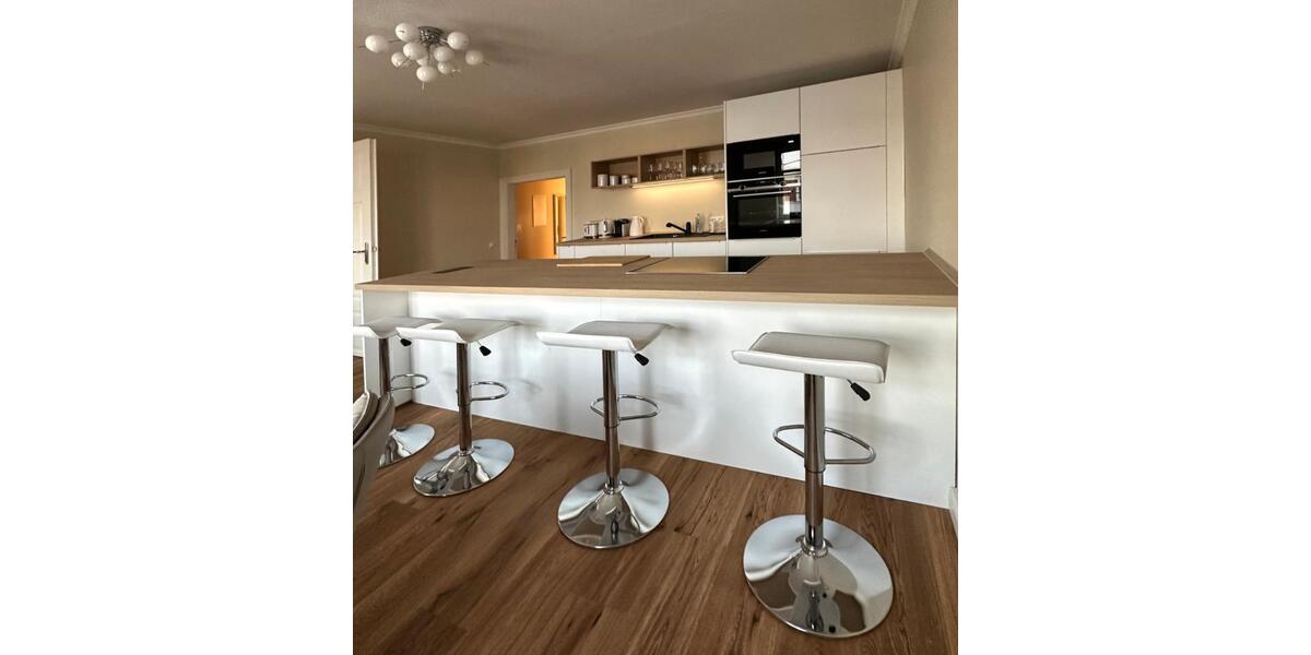 Dachgeschoßwohnung Anklam - 4 Zimmer, 100 m&sup2;, 1.850&euro; | Angebot:23783754