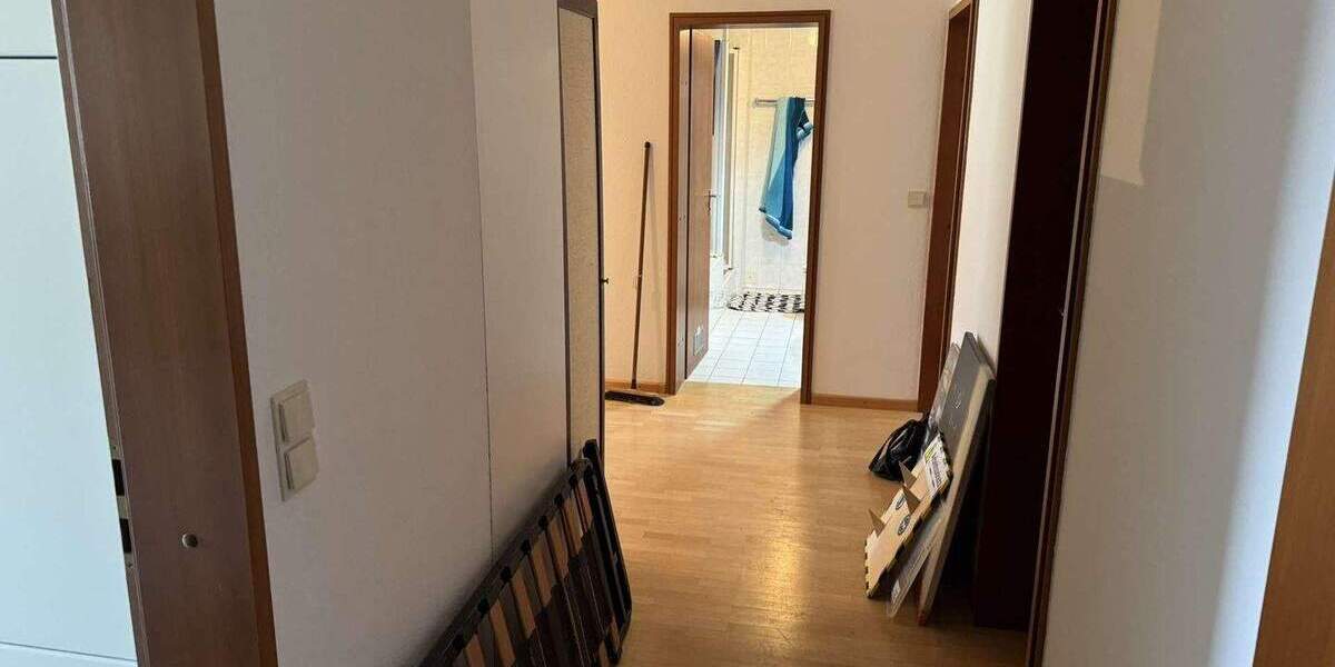 Etagenwohnung Bamberg Gärtnerstadt - 3 Zimmer, 90 m&sup2;, 990&euro; | Angebot:24808388