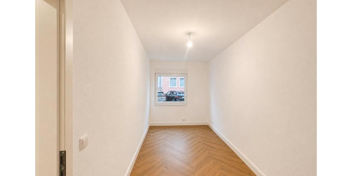 Wohnen auf Zeit Frankfurt am Main Ostend - 6 Zimmer, 121 m&sup2;, 560&euro; | Angebot:26545512