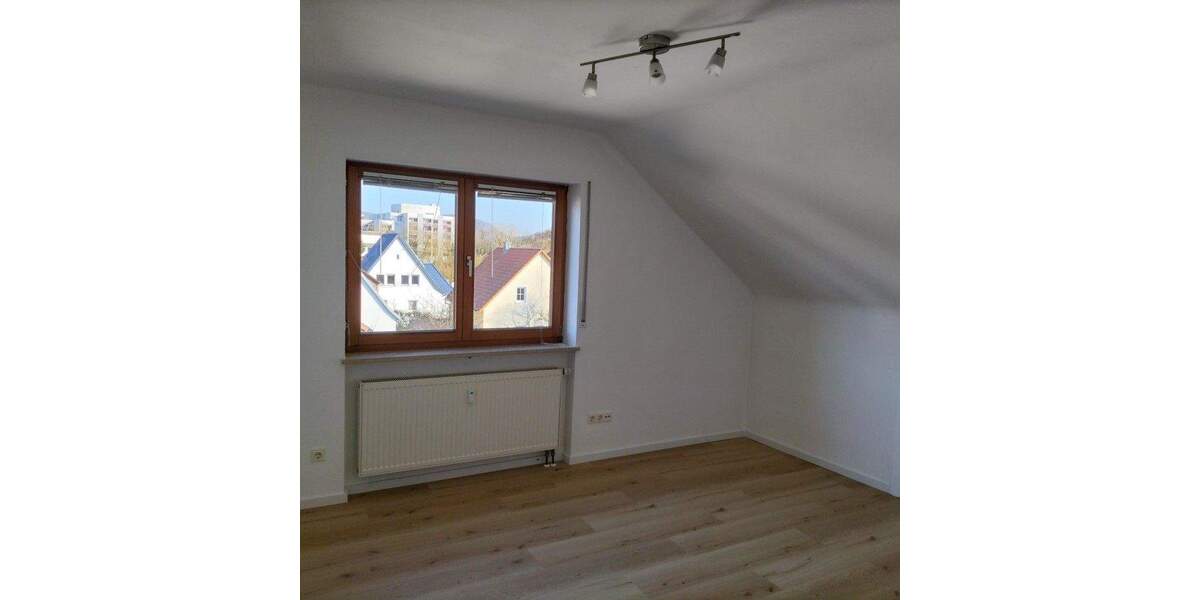 Etagenwohnung Hersbruck Altensittenbach - 3 Zimmer, 111 m&sup2;, 890&euro; | Angebot:25706193