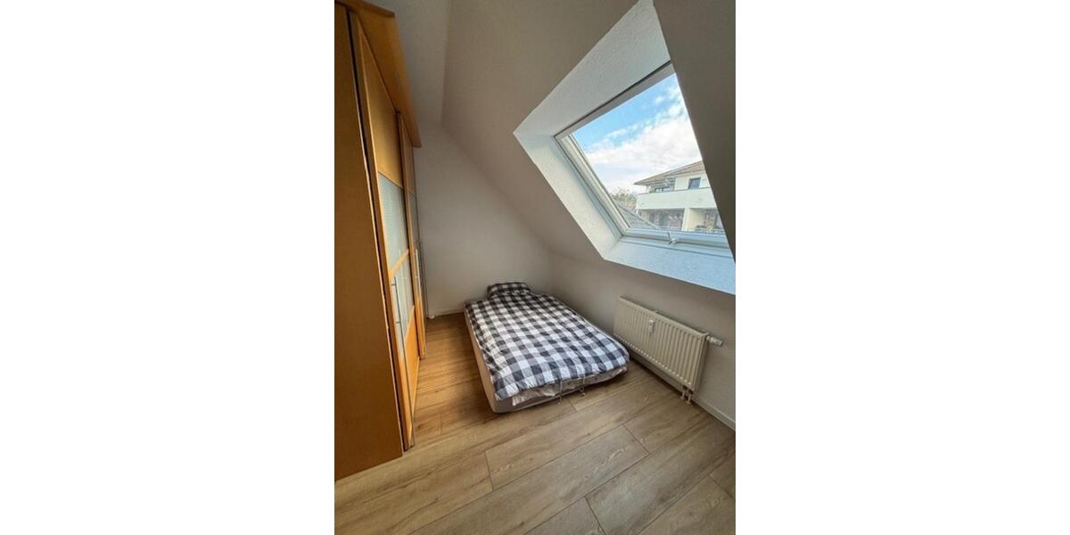 Dachgeschoßwohnung Weyhe - 3 Zimmer, 92 m&sup2;, 830&euro; | Angebot:23765633